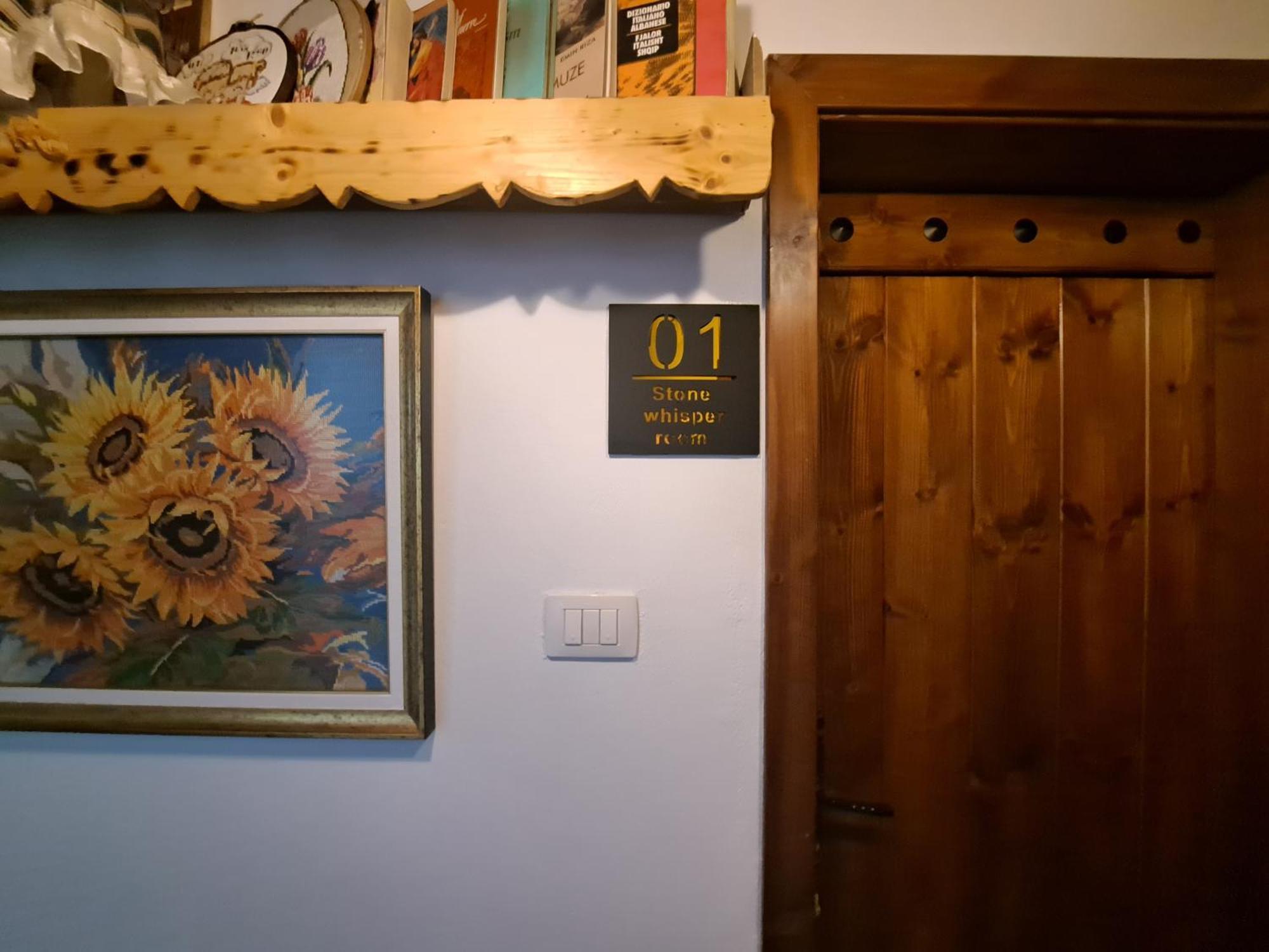 "Villa 70" Guesthouse Gjirokaster Bagian luar foto