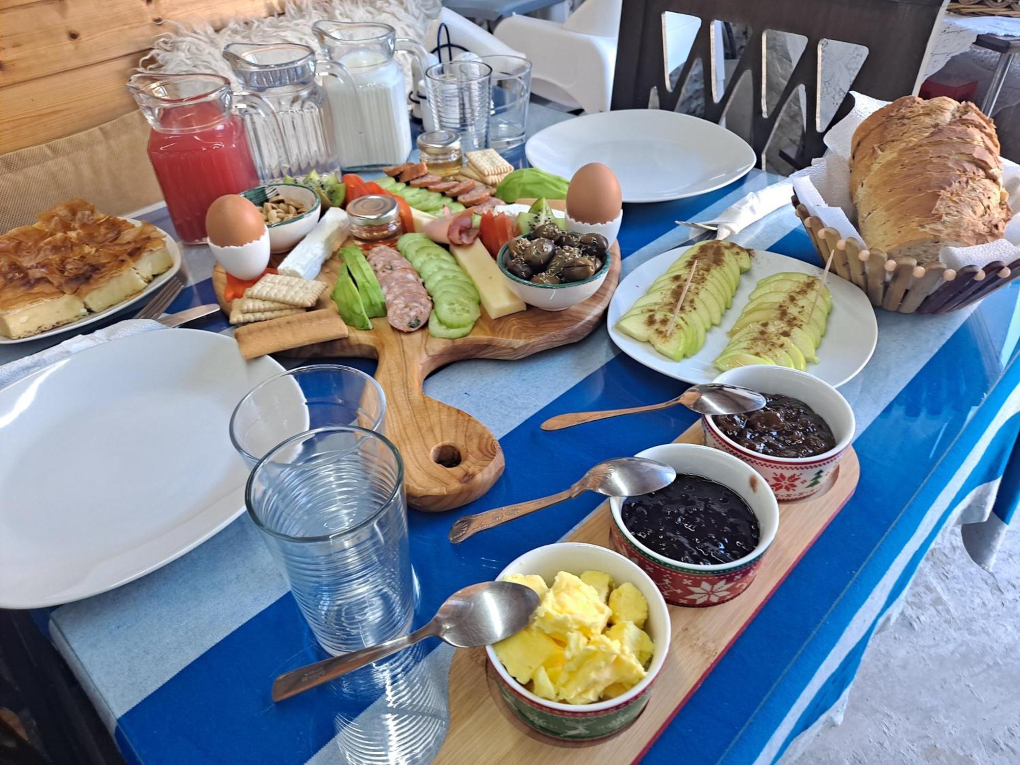 "Villa 70" Guesthouse Gjirokaster Bagian luar foto